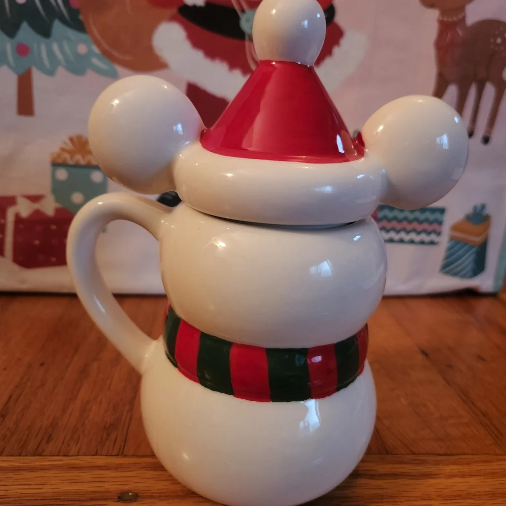 Christmas Mickey Mouse mug snowman mug with topper NEW